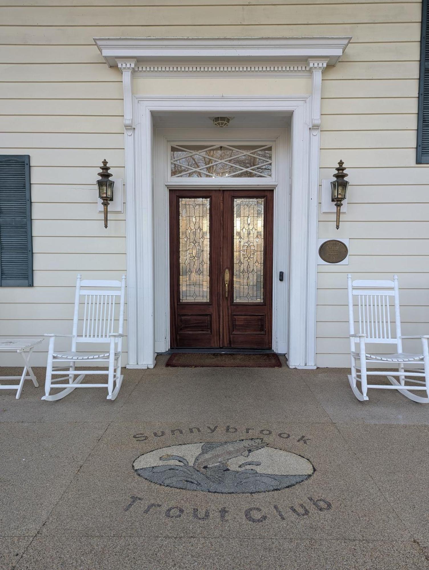 Farrell House Lodge At Sunnybrook Trout Club Sandusky Exterior photo